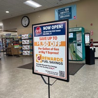 Photo taken at Big Y World Class Market by Donna L. on 6/7/2023