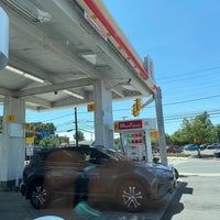 Photo taken at Shell by Donna L. on 7/10/2022