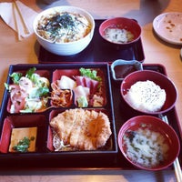 Das Foto wurde bei Sho Authentic Japanese Cuisine von Yena L. am 9/14/2013 aufgenommen