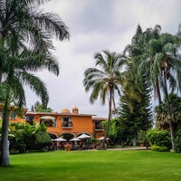 Foto diambil di Gusto Cuernavaca Hotel&amp;amp;Restaurante oleh Gusto Cuernavaca Hotel&amp;amp;Restaurante pada 2/4/2016