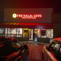 Foto tirada no(a) The Halal Guys por Anthony C. em 2/15/2020
