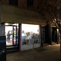 Foto tirada no(a) Buttercup Bake Shop por Anthony C. em 11/28/2019