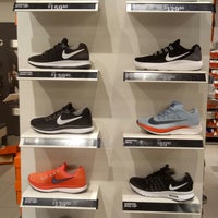 changi city point nike outlet