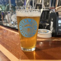 Photo taken at Pizza Port Brewing Company by Tony O. on 4/24/2023