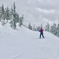Foto scattata a Hoodoo Ski Area da Nathan M. il 1/18/2019
