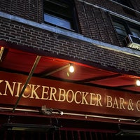 Снимок сделан в Knickerbocker Bar &amp;amp; Grill пользователем Glenn D. 8/28/2023