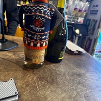Photo taken at Union Square Wines &amp;amp; Spirits by Glenn D. on 11/20/2022