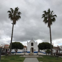 Foto diambil di Largo Marquês de Pombal oleh Fernando R. pada 2/27/2017