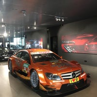 Foto tomada en Mercedes-Benz Kundencenter  por Katja S. el 3/16/2020