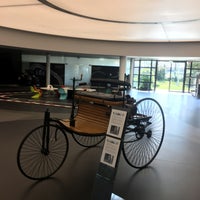 3/16/2020 tarihinde Katja S.ziyaretçi tarafından Mercedes-Benz Kundencenter'de çekilen fotoğraf
