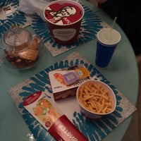 Photo taken at KFC Экспобел by Лиза К. on 12/6/2015