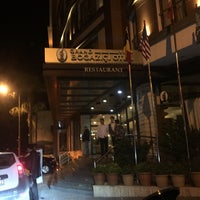 Photo taken at Grand Boğaziçi Hotel by Anıl C. on 4/15/2016