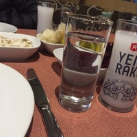 Снимок сделан в Balıkçıdede Restaurant пользователем Ömür E. 4/3/2019