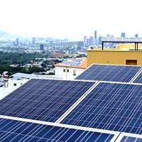 รูปภาพถ่ายที่ Greenlux - Paneles Solares Monterrey โดย Greenlux - Paneles Solares Monterrey เมื่อ 7/7/2015
