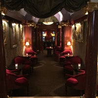 7/19/2017 tarihinde Jan v.ziyaretçi tarafından Hotel Athenee Paris'de çekilen fotoğraf