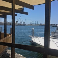 Das Foto wurde bei Ports O&amp;#39; Call Waterfront Dining Restaurant von Beverly R. am 6/11/2017 aufgenommen