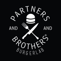 Das Foto wurde bei Partners &amp;amp; Brothers GDL von Partners &amp;amp; Brothers GDL am 6/23/2015 aufgenommen