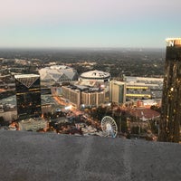 Photo taken at 191 Peachtree Tower by Tim M. on 11/20/2017