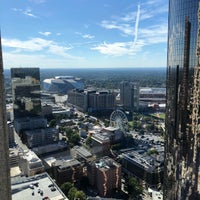 Photo taken at 191 Peachtree Tower by AtlantaFoodie on 10/18/2018