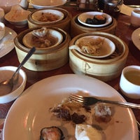 Photo taken at Great Tang Chinese Restaurant by Mindy H. on 11/3/2018