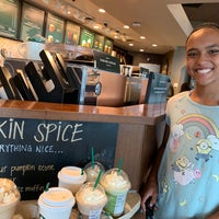 Photo taken at Starbucks by Mindy H. on 9/21/2019