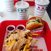 Photo taken at In-N-Out Burger by Jorge T. on 2/4/2016