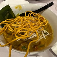 Photo taken at Twin Fish Thai Cuisine by Glen Y. on 12/8/2022
