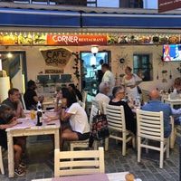 รูปภาพถ่ายที่ Cafe Corner Restaurant โดย Kadir ö. เมื่อ 6/28/2021