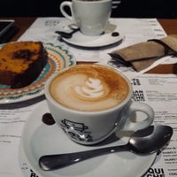 Photo taken at Sofá Café by Carolinne R. on 8/21/2019
