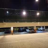 Photo taken at Tennis Courts @ Parbury Hill Condominium by Asaliah . on 4/4/2022