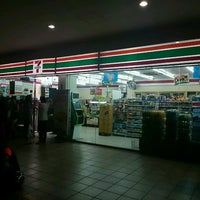 Photo taken at 7-Eleven by Asaliah . on 8/10/2016