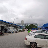 Photo taken at Sin Ming Industrial Estate by Asaliah . on 1/13/2021