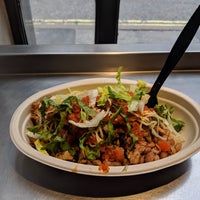Photo taken at Chipotle Mexican Grill by Artem S. on 3/28/2019