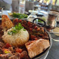 9/26/2022 tarihinde Mustafa B.ziyaretçi tarafından Kasr-ı Ala Restaurant'de çekilen fotoğraf