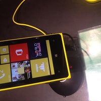 11/29/2012에 Turki A.님이 Nokia Store에서 찍은 사진
