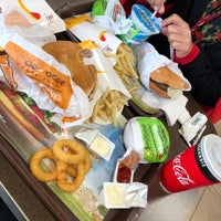 Photo taken at Burger King by Derya ✨. on 3/4/2019