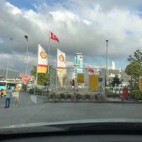 Foto tomada en Shell  por Cankut İ. el 5/10/2017