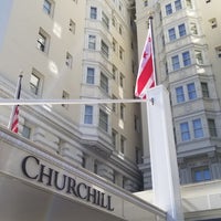 Снимок сделан в Churchill Hotel Near Embassy Row пользователем Ron T. 3/12/2019