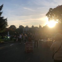 Photo taken at Queen Anne Farmers Market by Martin M. on 10/11/2019