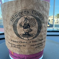 Foto diambil di Stingers Coffee oleh Todd H. pada 8/14/2023