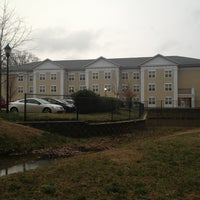 Foto tirada no(a) Residence Inn Chapel Hill por Craig W. em 2/16/2013