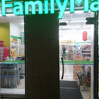 ファミリーマート 三宮京町店 中央区のコンビニ ファミリーマート 三宮京町店 中央区のコンビニ