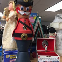 Photo taken at Salvation Army by Tim O. on 12/2/2017