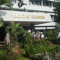 Photo taken at Fakultas Ekonomi Universitas Pancasila by Trisno S. on 11/3/2013