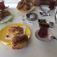 Photo taken at Asil Konak Cafe &amp;amp; Bistro by Şervan on 8/3/2016