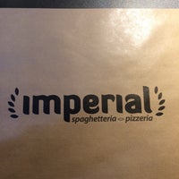 Foto tirada no(a) Spaghetteria Pizzeria Imperial por Daniel G. em 12/23/2015