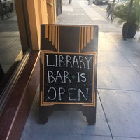 7/2/2016 tarihinde Johanna S.ziyaretçi tarafından Library Bar'de çekilen fotoğraf