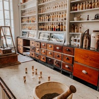 Photo taken at Stabler-Leadbeater Apothecary Museum by Alex on 3/22/2019