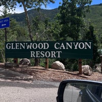 Снимок сделан в Glenwood Hot Springs пользователем Faraj 6/17/2023