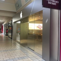 Photo taken at Apple Maine Mall by Kin L. on 7/4/2017